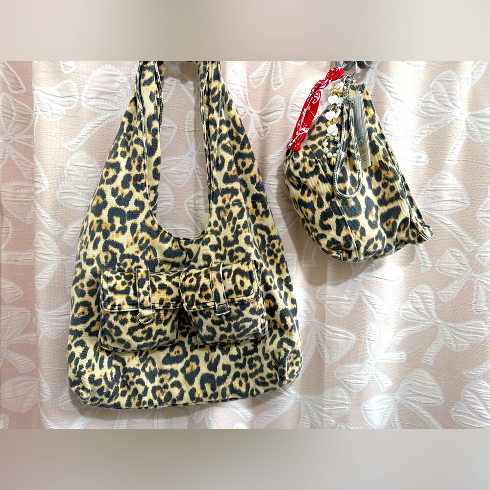 Viral Walmart No Boundaries Women's Hobo Bag, Leopard Print Women's Bag & pouch